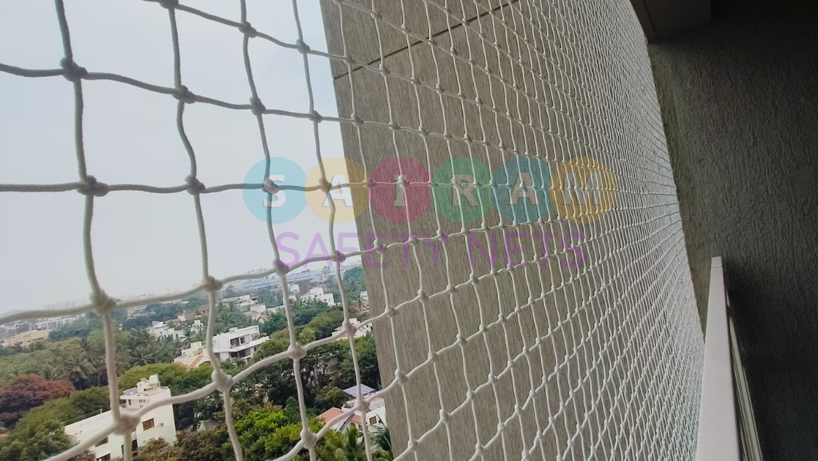 Pigeon Net for Balcony Installation